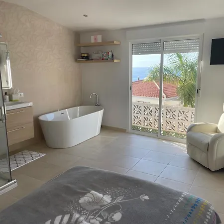 Apartament De Invitados *